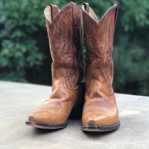Perfectly worn in Sonora cowboy boots